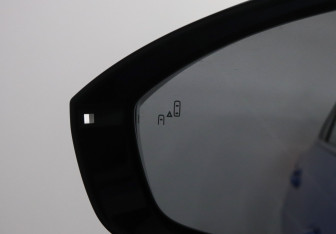 Подержанный автомобиль Chery Arrizo 8 2023 года (17 фото)