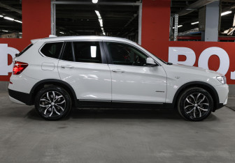 Подержанный автомобиль BMW X3 2014 года (4 фото)