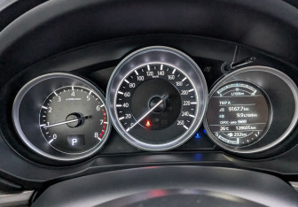 Подержанный автомобиль Mazda CX-5 2018 года (16 фото)