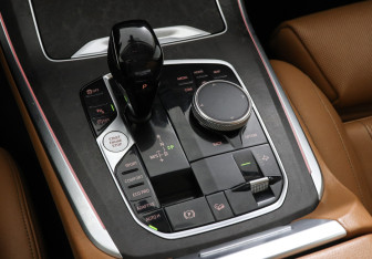 Подержанный автомобиль BMW X5 2019 года (21 фото)