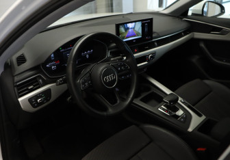 Подержанный автомобиль Audi A4 Sedan 2021 года (7 фото)