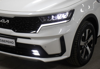 Подержанный автомобиль Kia Sorento 2022 года (24 фото)
