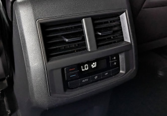 Подержанный автомобиль Volkswagen Teramont 2018 года (30 фото)