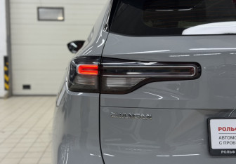 Подержанный автомобиль Changan CS55PLUS 2023 года (12 фото)