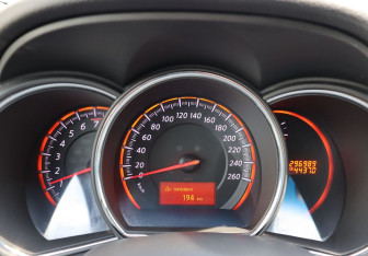 Подержанный автомобиль Nissan Murano Suv 2012 года (18 фото)