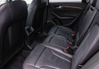 Подержанный автомобиль Audi Q5 2014 года (11 фото)