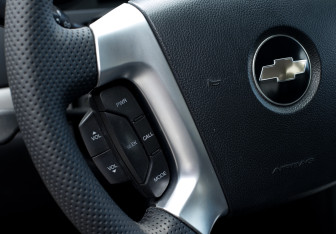 Подержанный автомобиль Chevrolet Epica 2011 года (18 фото)