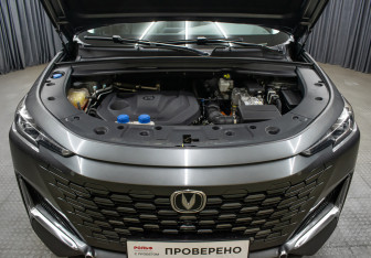 Подержанный автомобиль Changan UNI-K 2022 года (9 фото)