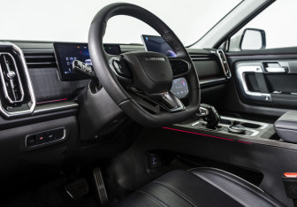 Подержанный автомобиль Jaecoo J7 2024 года (9 фото)