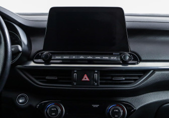 Подержанный автомобиль Kia Cerato Sedan 2020 года (10 фото)