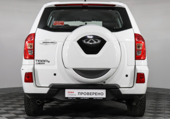 Подержанный автомобиль Chery Tiggo 3 2017 года (6 фото)