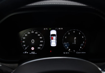 Подержанный автомобиль Volvo S90 2021 года (10 фото)