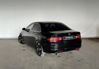 Подержанный автомобиль Honda Accord Sedan 2007 года (6 фото)