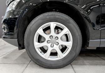 Подержанный автомобиль Audi Q5 2016 года (18 фото)