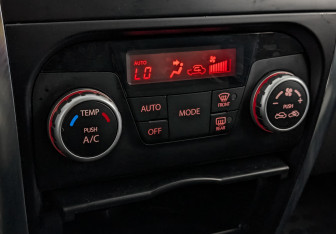 Подержанный автомобиль Suzuki SX4 Hatchback 2012 года (21 фото)