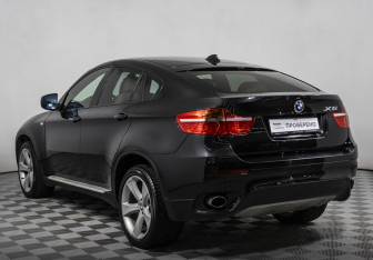 Подержанный автомобиль BMW X6 2008 года (7 фото)