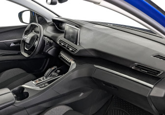 Подержанный автомобиль Peugeot 3008 2021 года (13 фото)