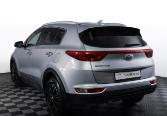 Подержанный автомобиль Kia Sportage 2017 года (7 фото)