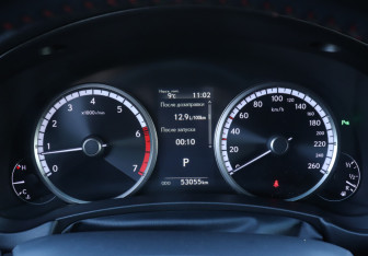 Подержанный автомобиль Lexus NX 2019 года (11 фото)