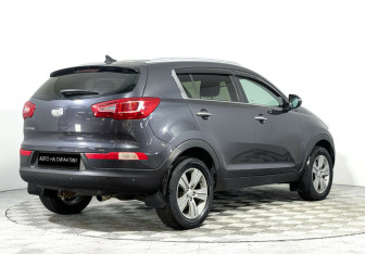 Подержанный автомобиль Kia Sportage 2013 года (5 фото)
