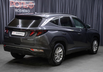 Подержанный автомобиль Hyundai Tucson 2022 года (5 фото)