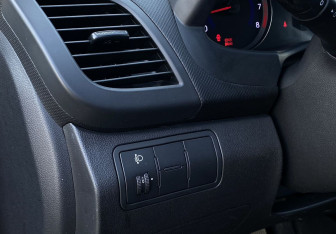 Подержанный автомобиль Hyundai Solaris Sedan 2013 года (17 фото)