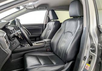 Подержанный автомобиль Lexus RX 2019 года (20 фото)
