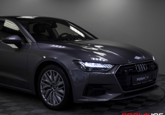 Подержанный автомобиль Audi A7 2018 года (30 фото)