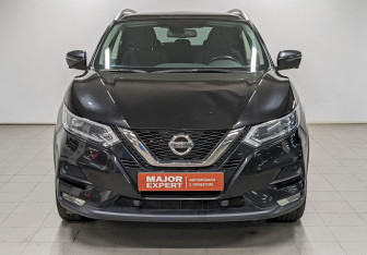 Подержанный автомобиль Nissan Qashqai 2021 года (2 фото)