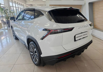 Подержанный автомобиль Jetour Dashing 2024 года (7 фото)