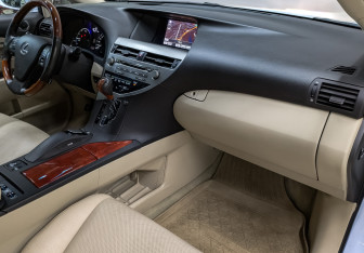 Подержанный автомобиль Lexus RX 2012 года (13 фото)