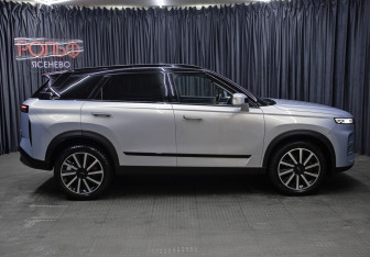 Подержанный автомобиль Jaecoo J7 2023 года (4 фото)