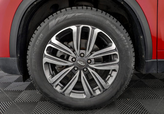 Подержанный автомобиль Chery Tiggo 8 2021 года (9 фото)