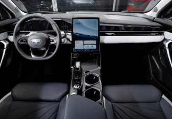 Новый Geely Atlas 2025 (19 фото)