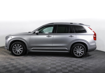 Подержанный автомобиль Volvo XC90 2019 года (8 фото)