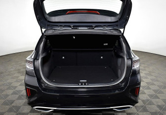 Подержанный автомобиль Kia Ceed Hatchback 2021 года (16 фото)