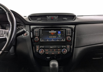 Подержанный автомобиль Nissan X-Trail 2022 года (17 фото)