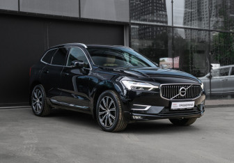 Подержанный автомобиль Volvo XC60 2019 года (3 фото)
