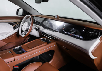 Подержанный автомобиль Voyah Free 2023 года (11 фото)