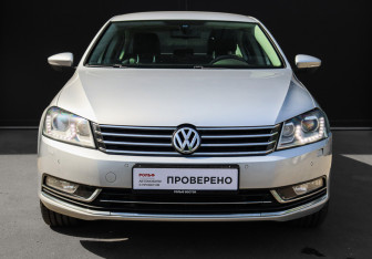 Подержанный автомобиль Volkswagen Passat Sedan 2011 года (2 фото)