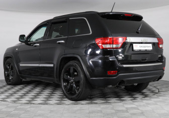 Подержанный автомобиль Jeep Grand Cherokee 2012 года (4 фото)
