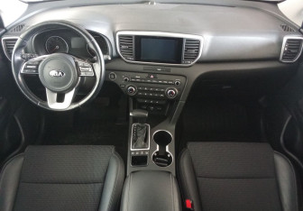 Подержанный автомобиль Kia Sportage 2019 года (9 фото)