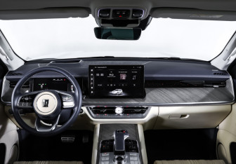 Подержанный автомобиль Tank 500 2023 года (17 фото)