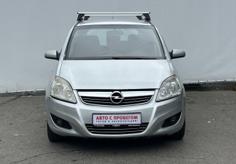 Подержанный автомобиль Opel Zafira Compactvan 2007 года (2 фото)
