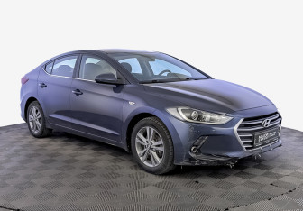 Подержанный автомобиль Hyundai Elantra Sedan 2017 года (3 фото)