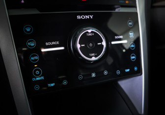 Подержанный автомобиль Ford Explorer 2013 года (20 фото)