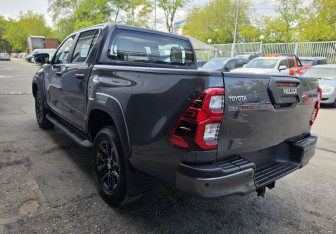 Новый Toyota Hilux 2025 (2 фото)