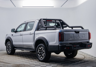 Подержанный автомобиль JAC T9 2024 года (6 фото)