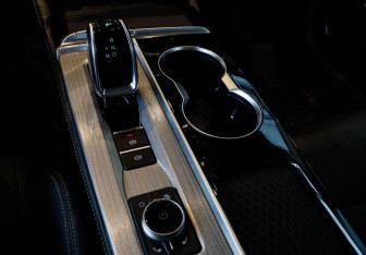 Подержанный автомобиль Omoda S5 2024 года (16 фото)