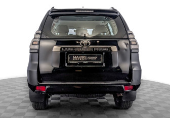 Подержанный автомобиль Toyota Land Cruiser Prado 2021 года (6 фото)
